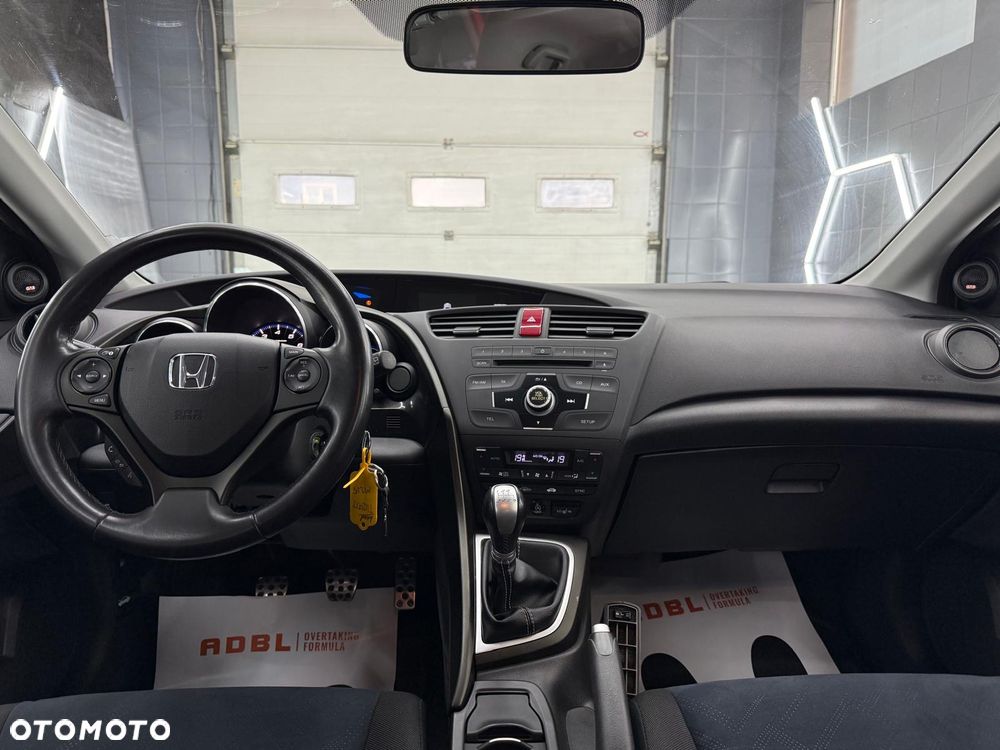 Honda Civic 1.8 i-VTEC Sport - 14