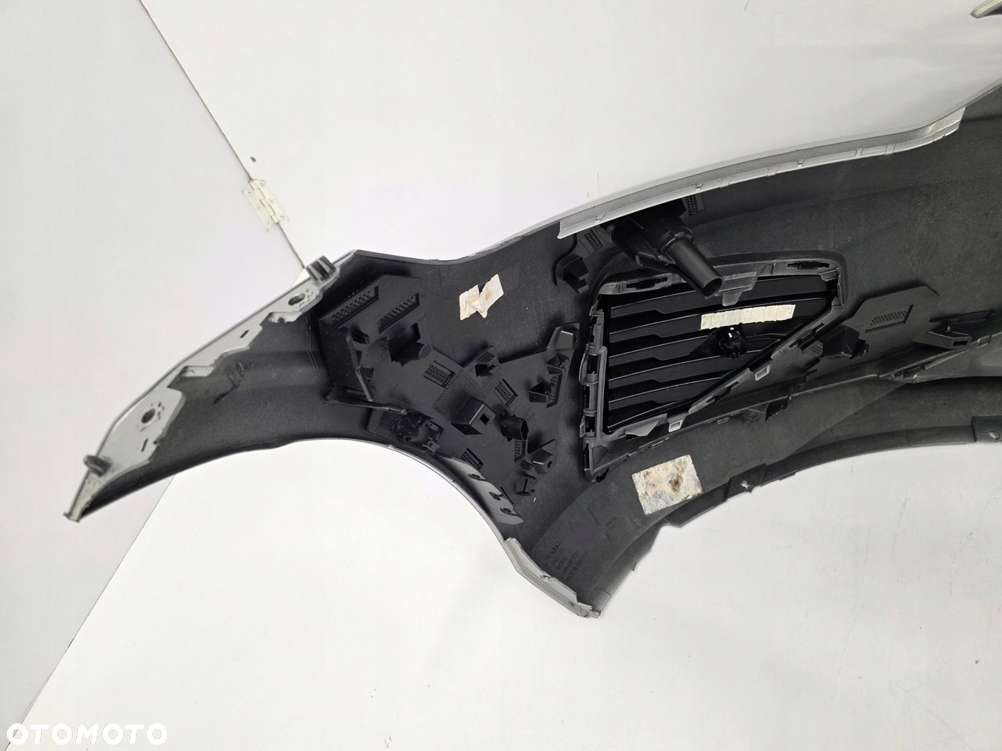 ZDERZAK PRZÓD VOLVO S60 III V60 II R-DESIGN  KRATKA 31690530 6PDC 18 - - 8