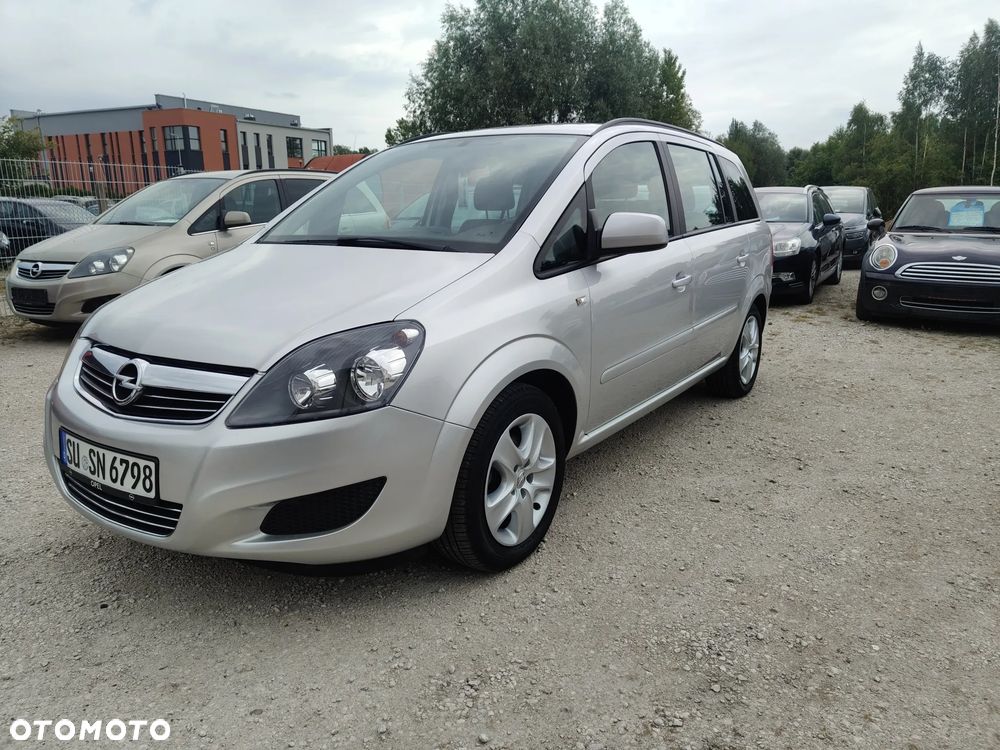 Opel Zafira - 2