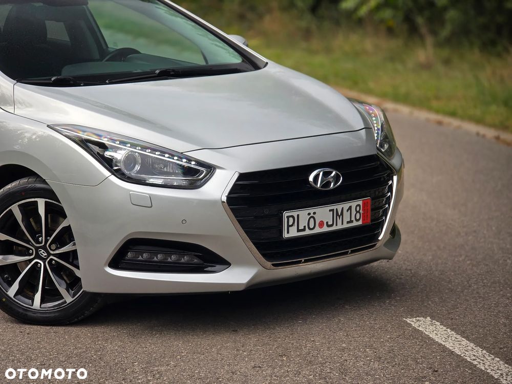 Hyundai i40 Kombi 1.7 CRDi DCT Premium - 36