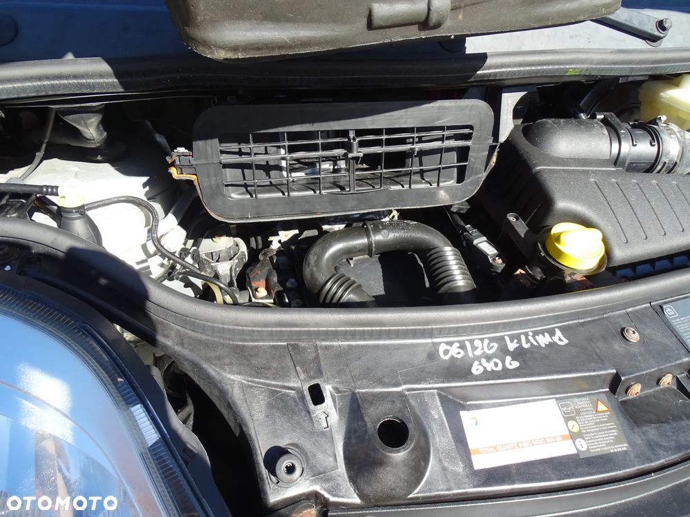 Renault Trafik 2,0 DCI 115 KONI L1 H1 Klima -sprawna, HAK, Automat , Relingi dachowe ,paka 2,40 m. - 14