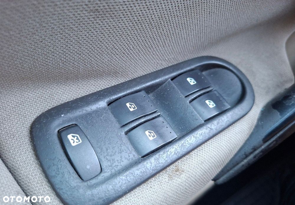 Renault Megane - 24