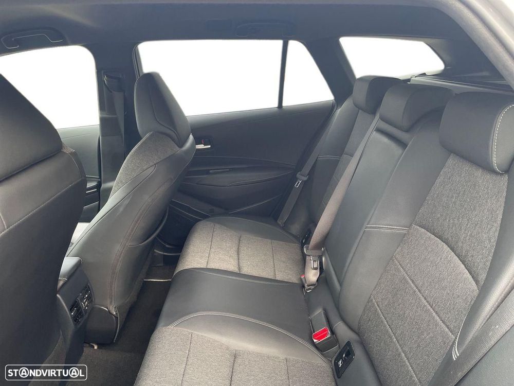 Toyota Corolla Touring Sports 1.8 Hybrid Comfort Plus - 11