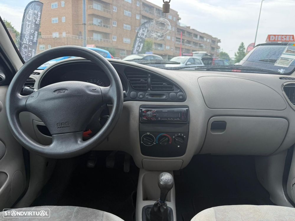 Ford Fiesta 1.25 Studio - 7