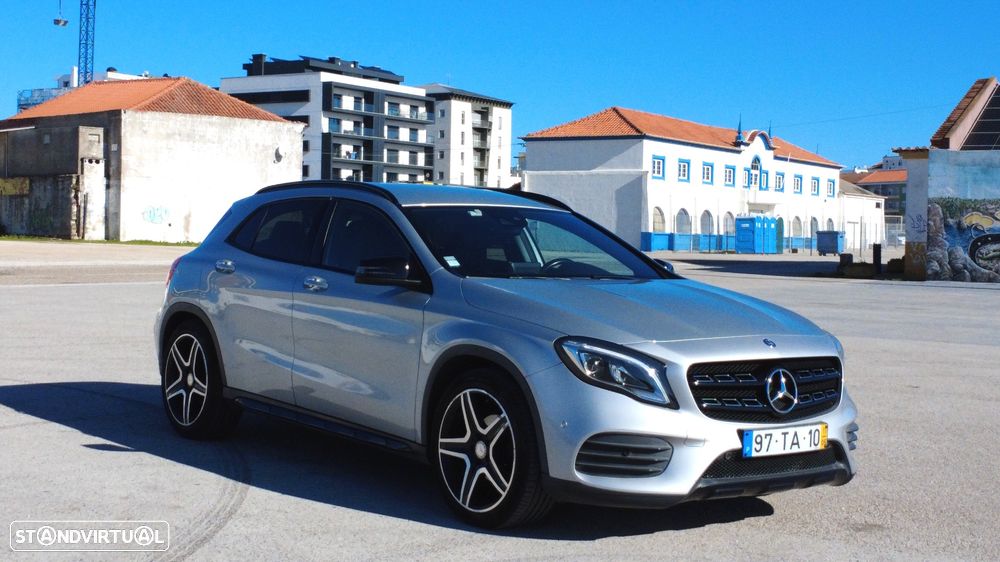 Mercedes-Benz GLA 180 d AMG Line - 2