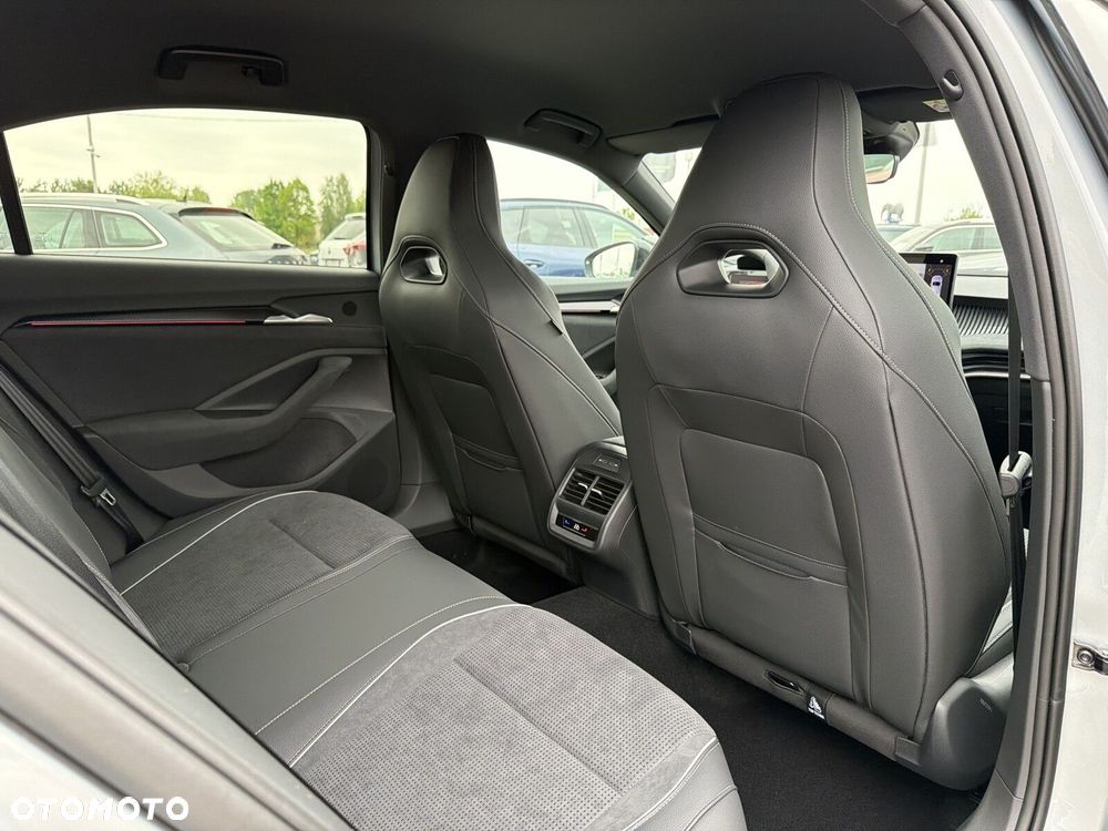 Skoda Superb 2.0 TDI SCR 4x4 Sportline DSG - 20