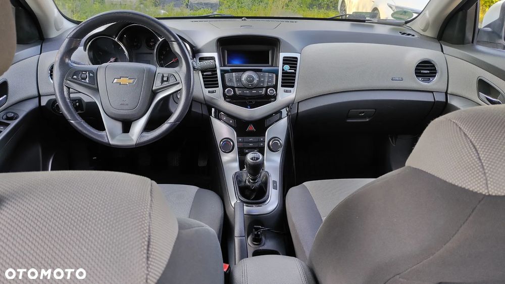 Chevrolet Cruze 1.8 LT - 14