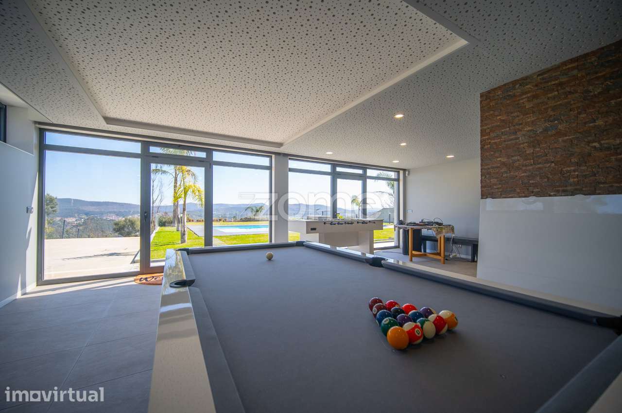 Moradia T5+1 de Luxo | Jovim – Gondomar
