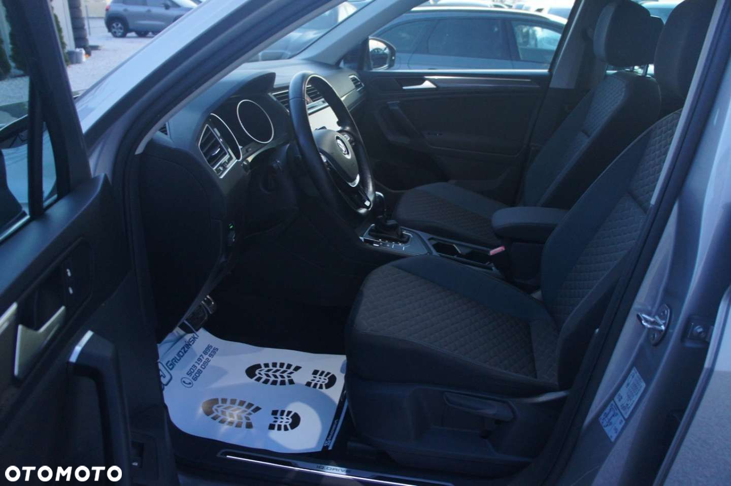 Volkswagen Tiguan - 12