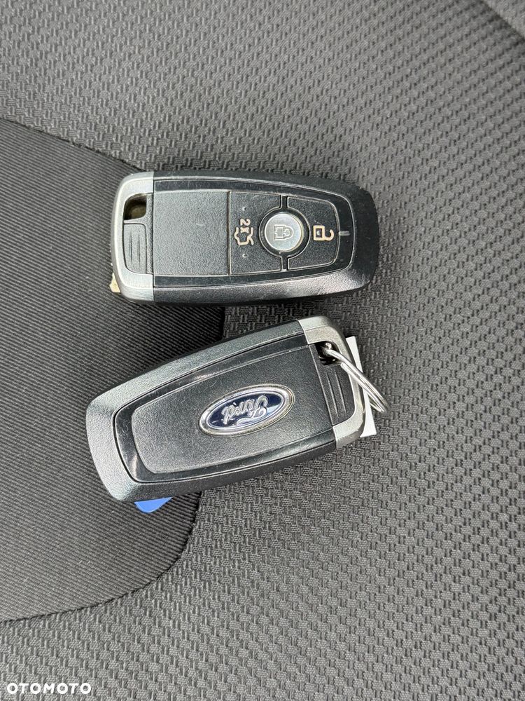 Ford S-Max - 29