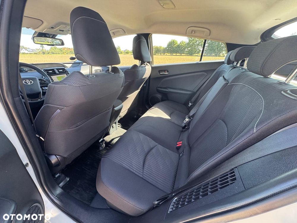 Toyota Prius Hybrid Executive - 11