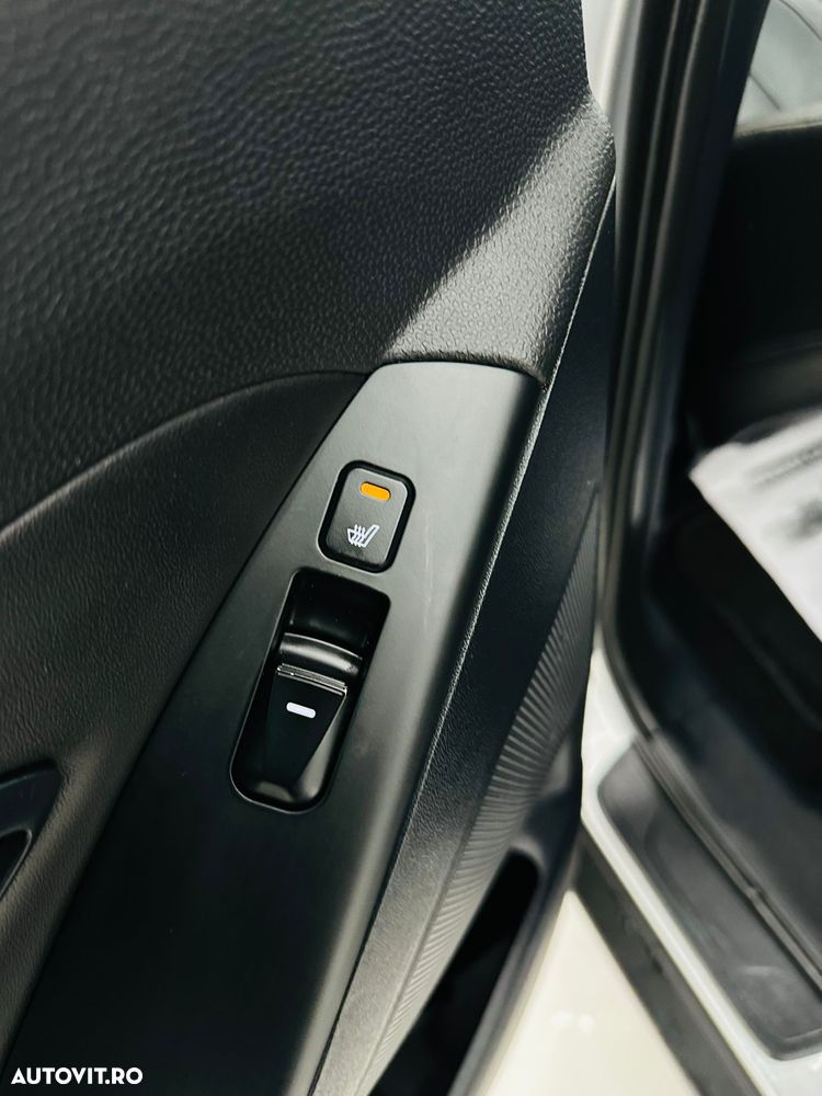 Hyundai ix35 1.7 CRDI 2WD Fifa World Cup Edition - 20