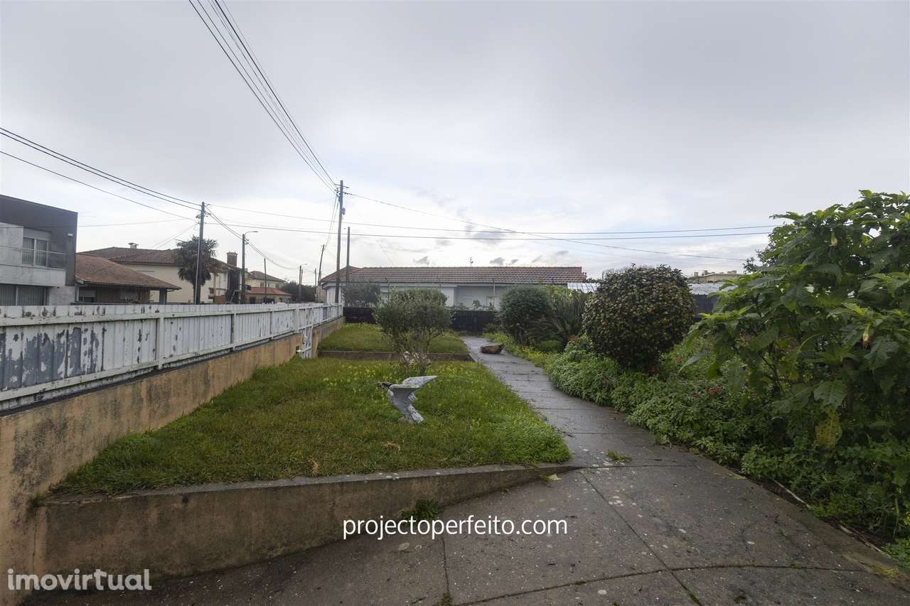 Terreno Para Construção  Venda em Paramos,Espinho - Grande imagem: 3/8