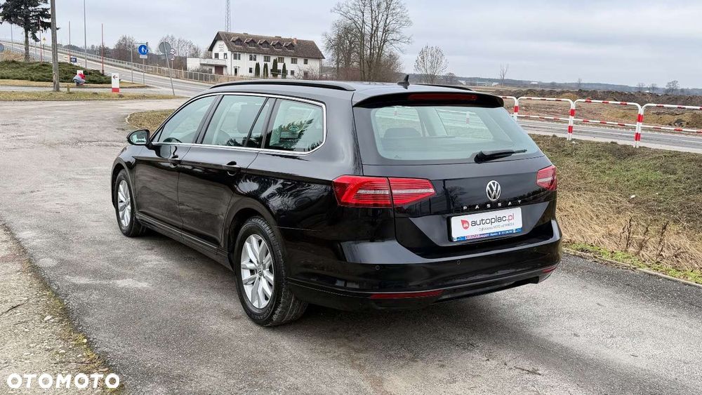 Volkswagen Passat - 29