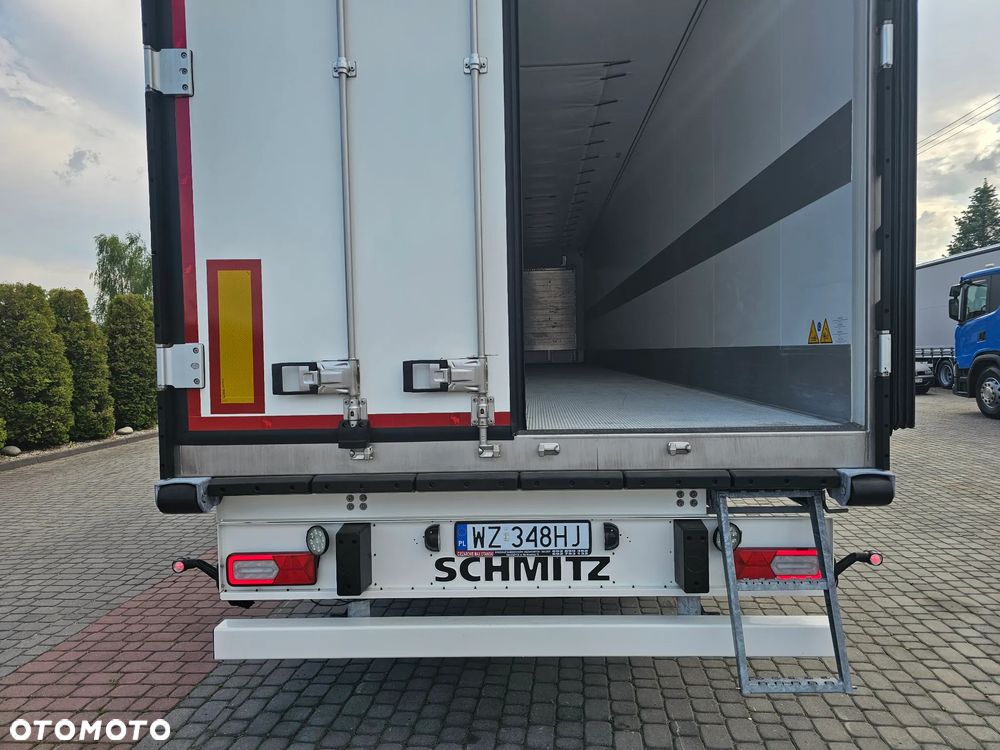 Schmitz Cargobull CHŁODNIA szer.KWIATOWA 2.50m OŚ PODN.JAK NOWA - 18