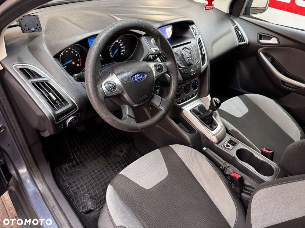 Ford Focus - 22