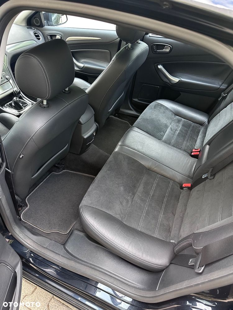 Ford Mondeo 2.5 Titanium X - 21
