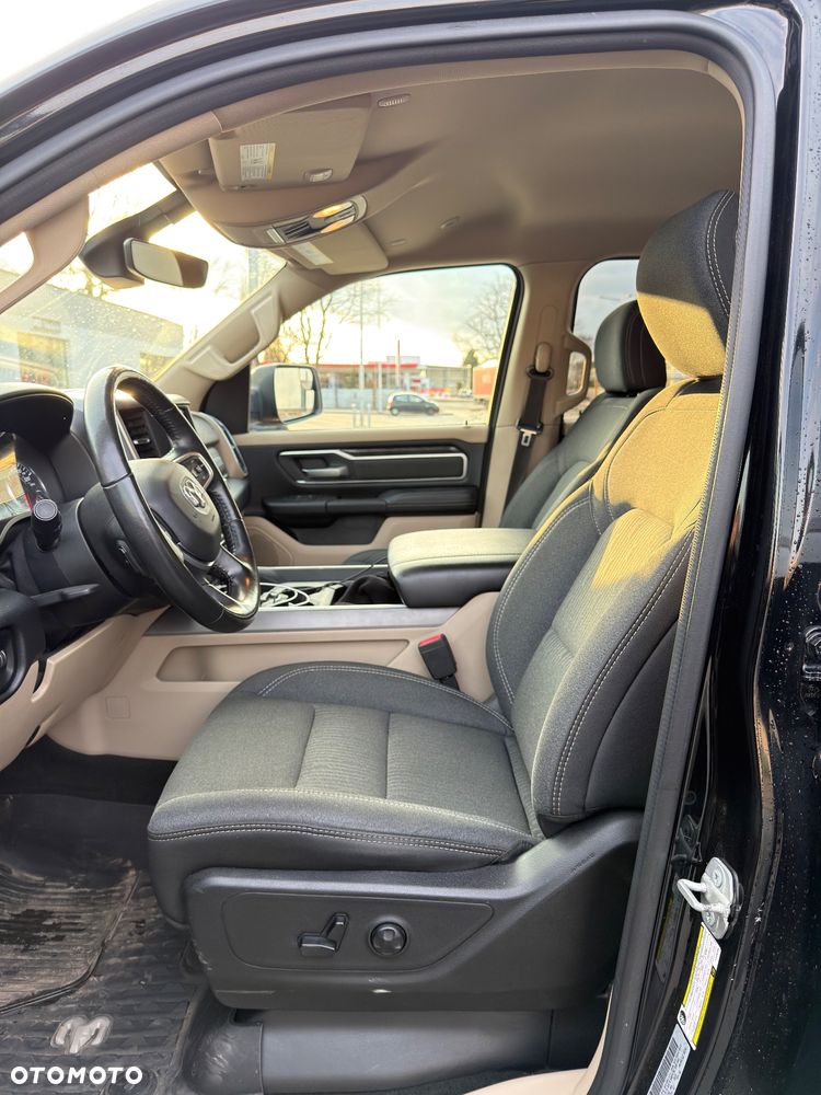 RAM 1500 Crew Cab Shortbed Bighorn - 13