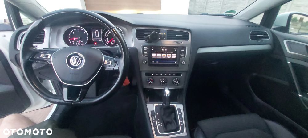 Volkswagen Golf 2.0 BlueTDI DSG Comfortline - 14