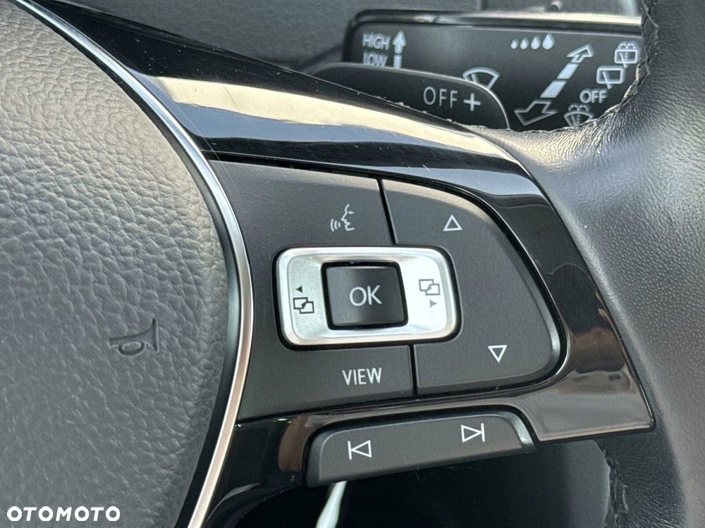 Volkswagen Golf - 13