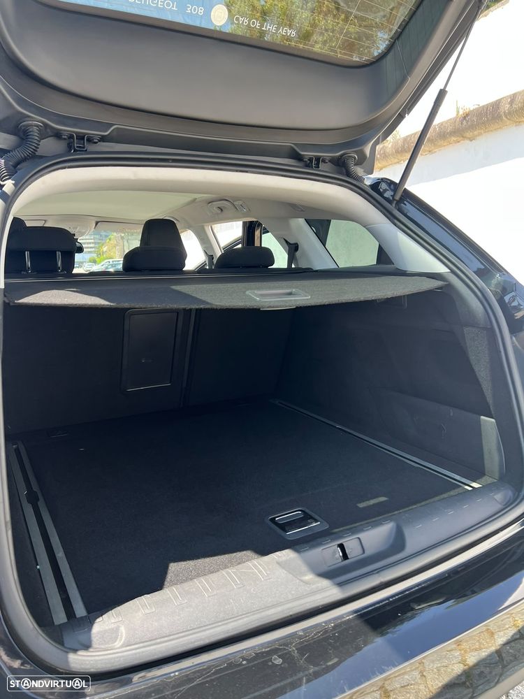 Peugeot 2008 1.6 e-HDi Allure - 9