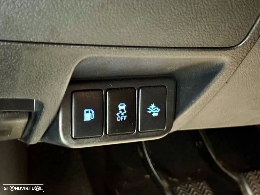Toyota Avensis Touring Sports 2.0 D-4D Luxury+GPS - 43
