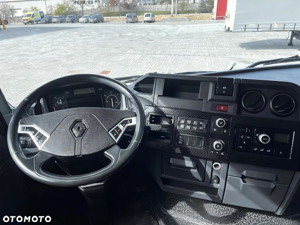 Renault T520 - 21