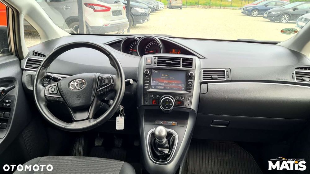 Toyota Verso - 5