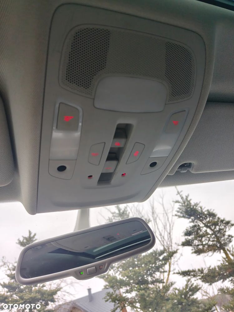 Audi A6 Avant 3.0 TDI quattro S tronic - 31