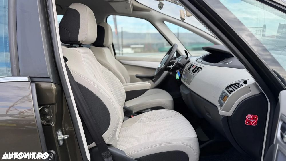 Citroën C4 e-HDi 110 EGS6 Business Class - 18