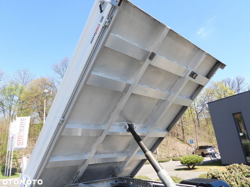 Iveco DAILY 35C14 WYWROTKA PODWÓJNA KABINA DOKA 6 MIEJSC TEMPOMAT BLIŹNIACZE KOŁA KLIMATYZACJA  140KM - 21