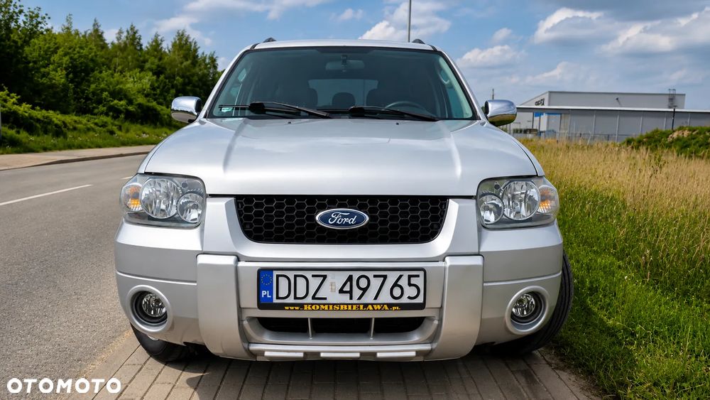 Ford Maverick 3.0 V6 Limited - 5