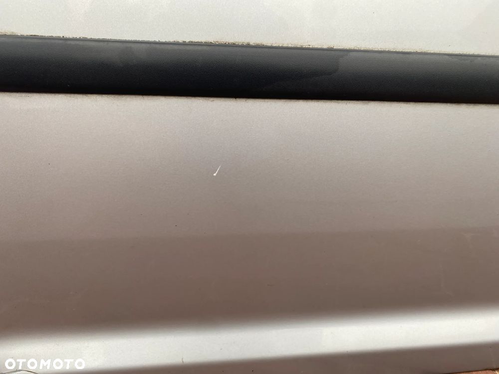 DRZWI BOCZNE PRZESUWNE PRAWE CADDY - 5