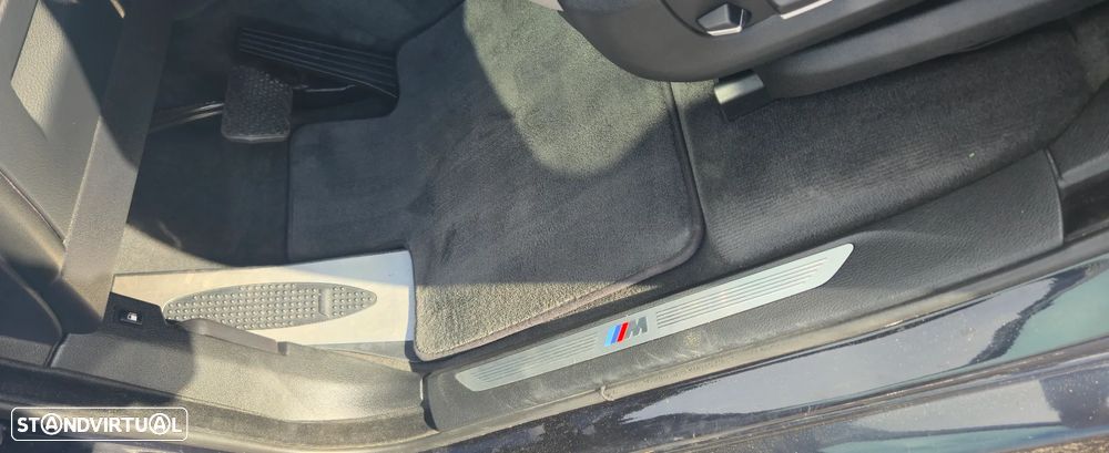 BMW X5 40e xDrive Pack M - 29