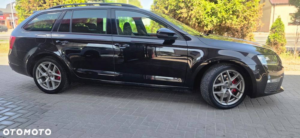 Skoda Octavia 2.0 TDI 4x4 DSG RS - 6