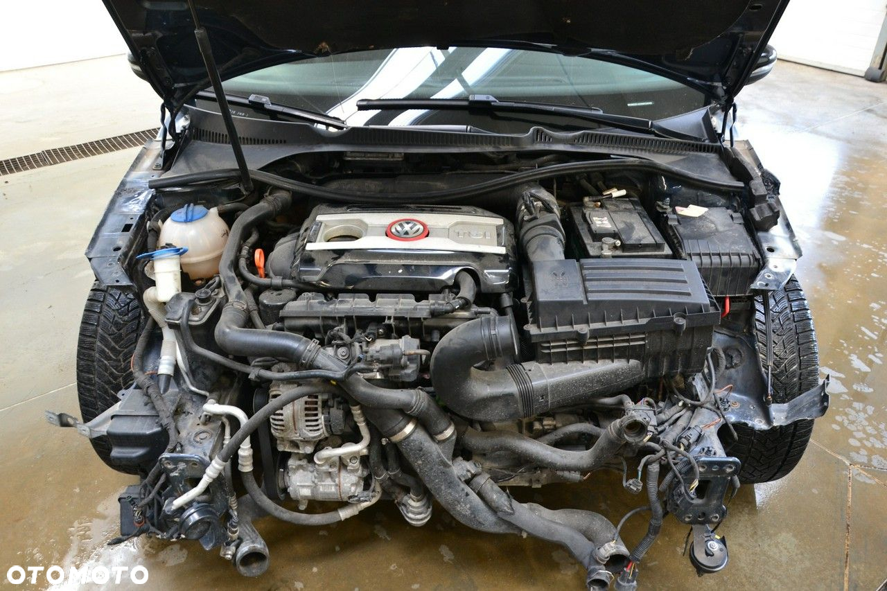 Volkswagen Golf - 12