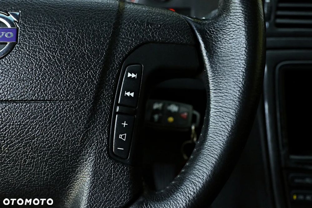 Volvo V70 2.4 D DPF Momentum - 34