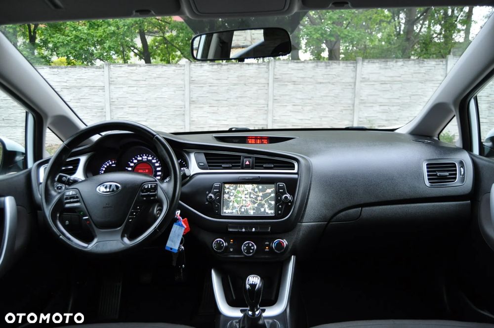 Kia Ceed 1.6 GDI L - 9