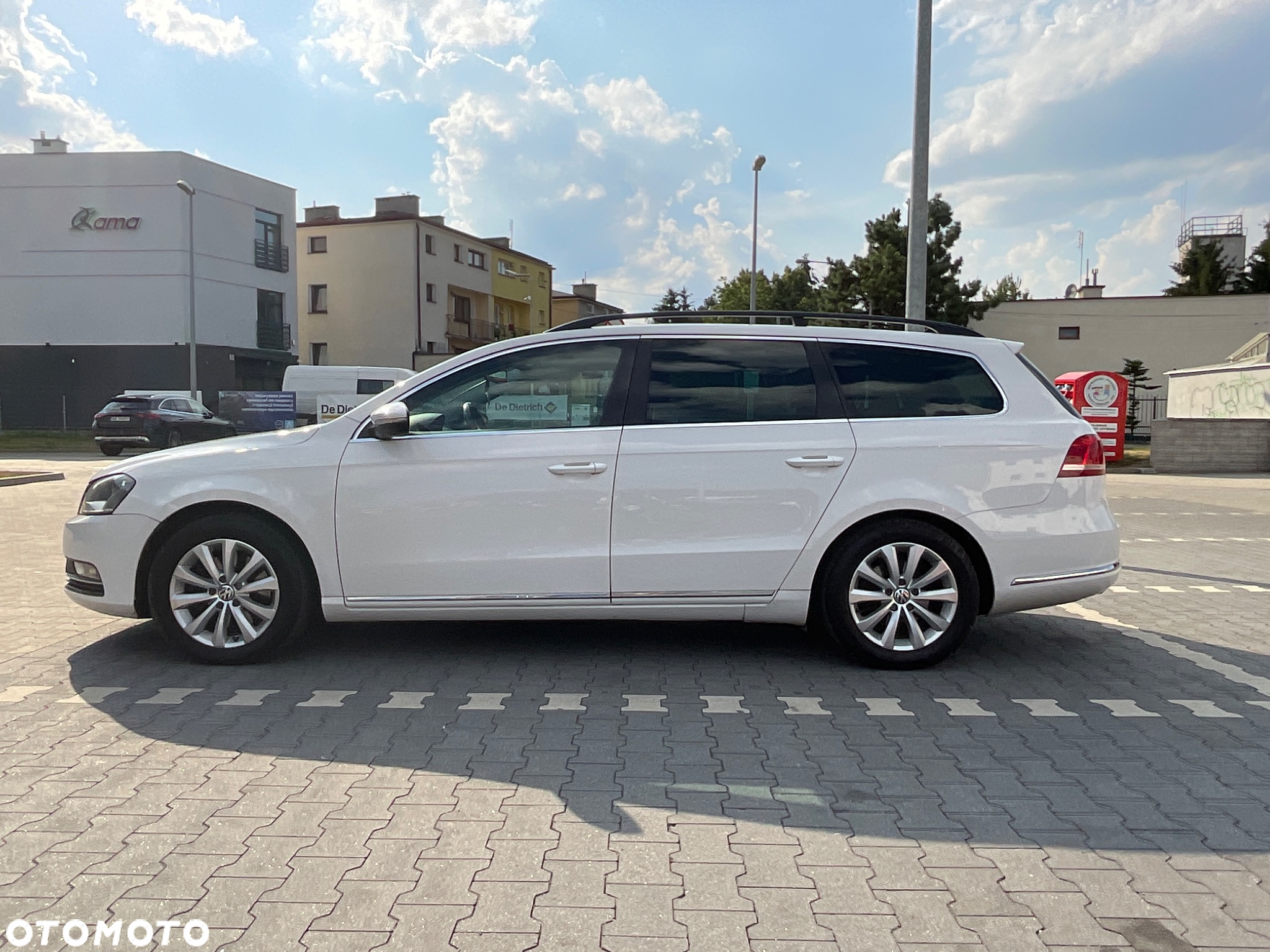 Volkswagen Passat 1.6 TDI Comfortline - 4