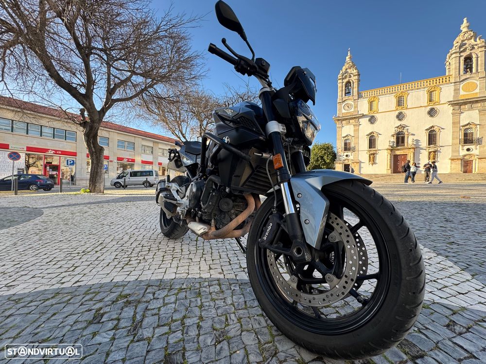 BMW F 900 R 062022 - 2