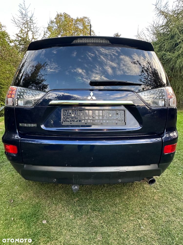 Mitsubishi Outlander - 34