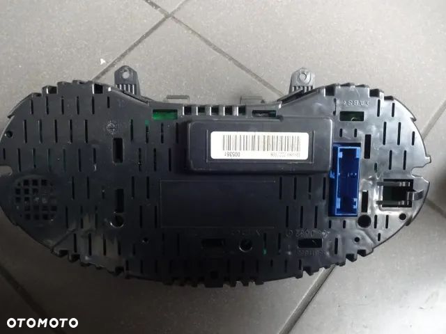 Licznik Audi A3 8P 1.6 8P0920900C - 3