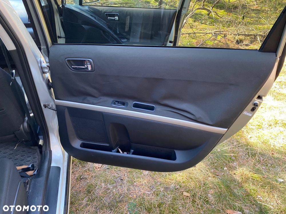 Toyota Corolla Verso - 24