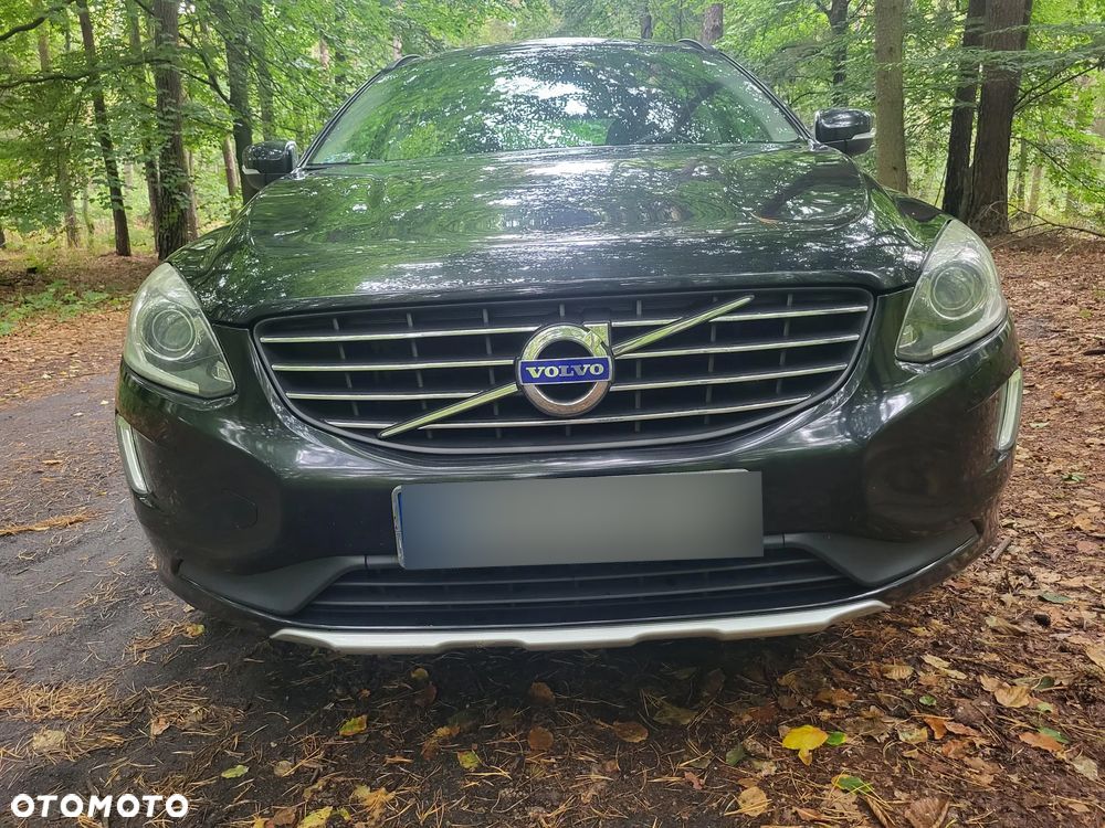 Volvo XC 60 D5 AWD Momentum - 2