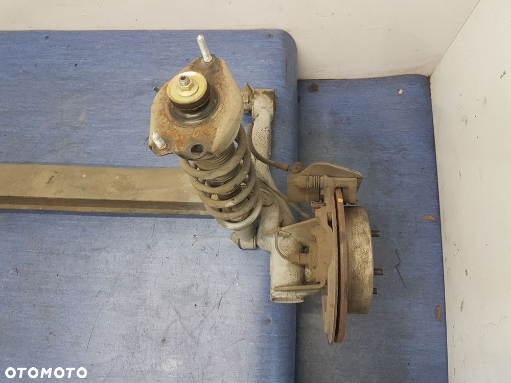 TOYOTA COROLLA VERSO I LIFT 2.0 D4D BELKA ZAWIESZENIA TYŁ - 9