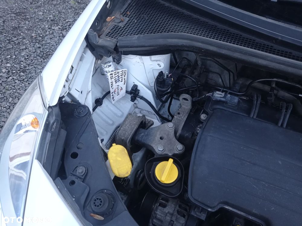 Renault Clio - 26