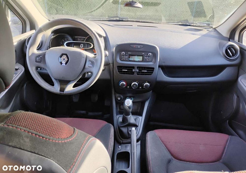 Renault Clio - 7