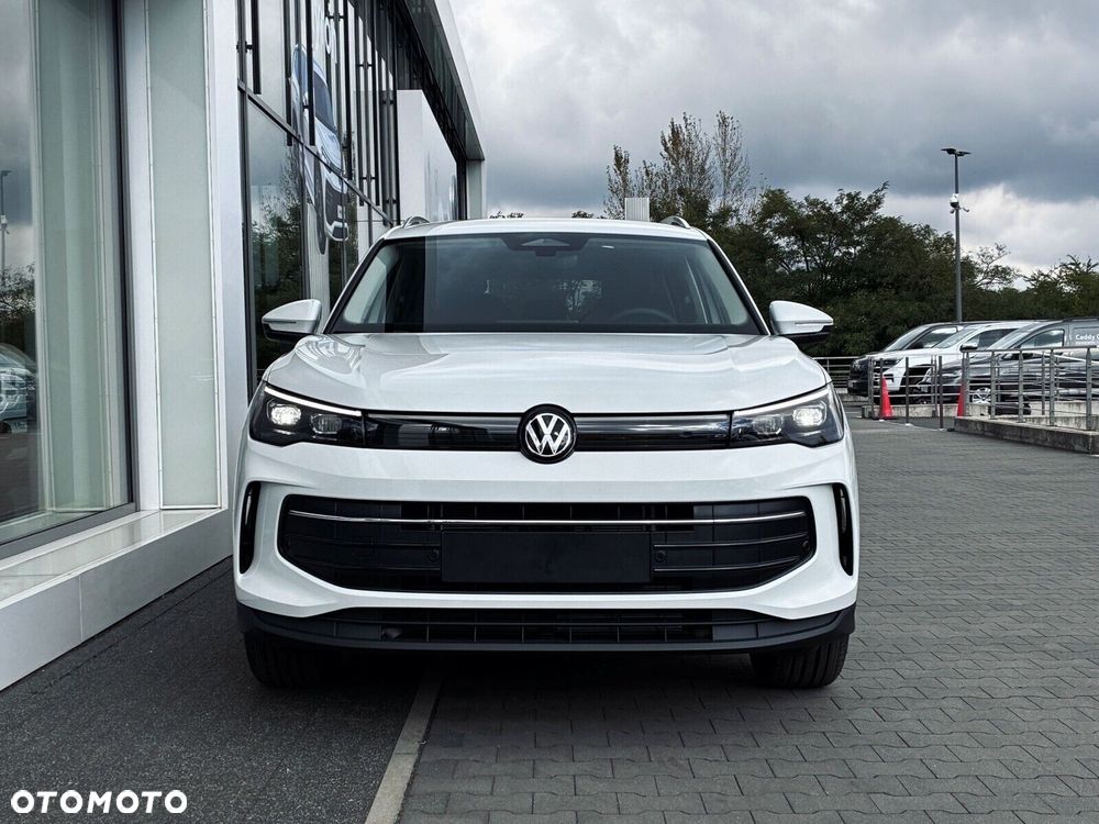 Volkswagen Tiguan - 2