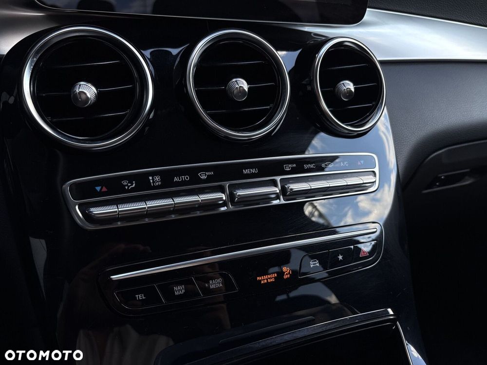 Mercedes-Benz GLC 200 d 4-Matic - 23