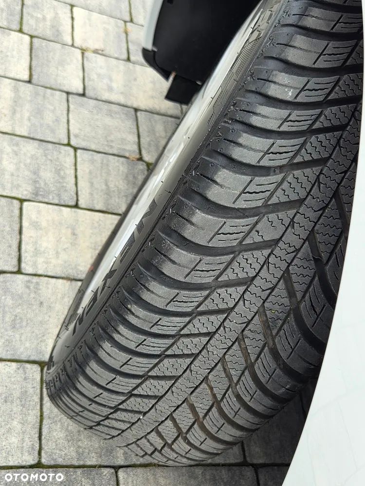 Renault Clio 1.2 16V Life EU6 - 24